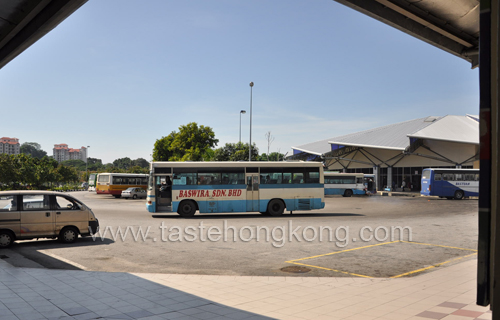 Bus, Melaka