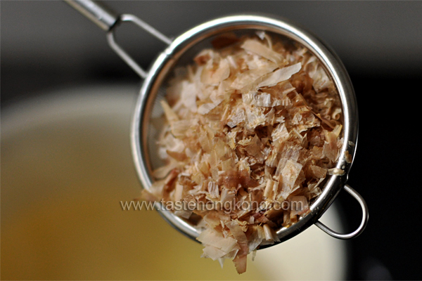 Making Dashi with Dried Bonito