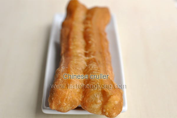 Chinese cruller 油條 or 油炸鬼