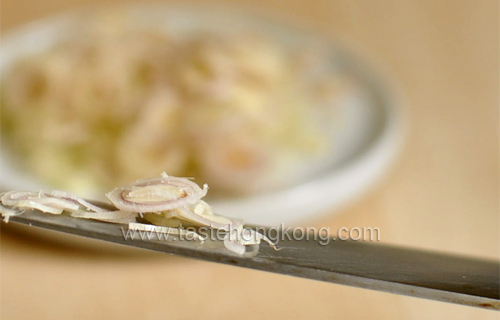 Slicing Lemon Grass