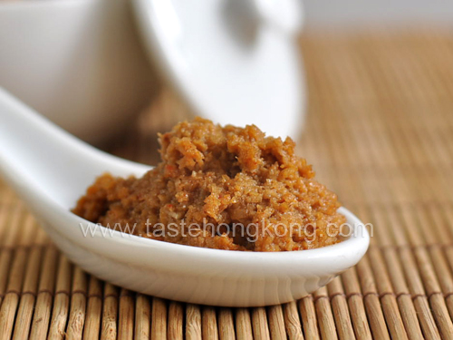 Homemade Red Curry Paste with Cashews