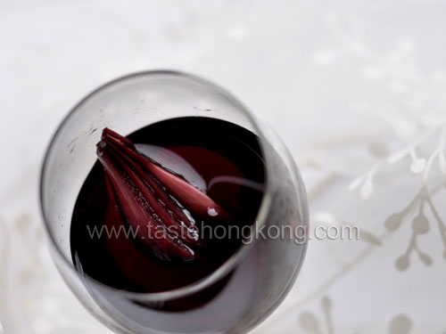 Red Wine with Purple Onion