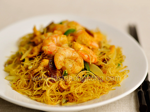 Singaporean Fried Rice Noodles