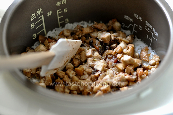 Taro Rice in Cooker