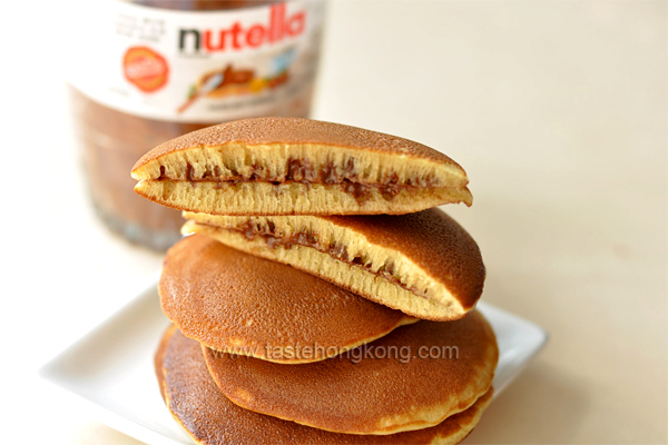 Dorayaki, the Japanese Sweet Pancake