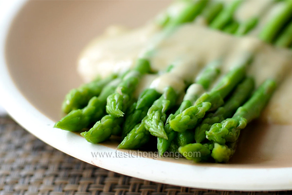 Asparagus with Fake Fermented Bean Curd Sauce