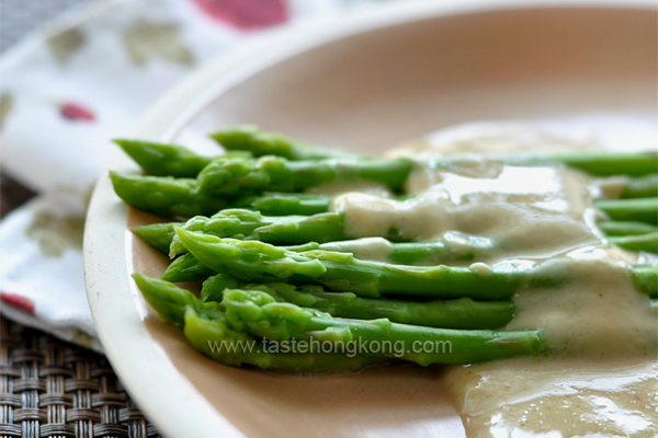 Asparagus with Fake Fermented Bean Curd Sauce