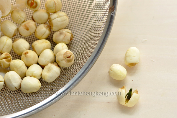 White Dried Lotus Seeds