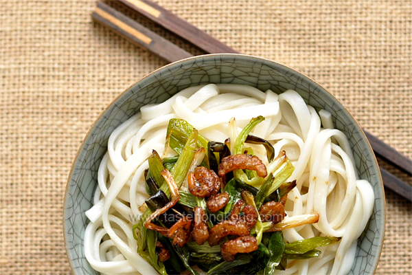 Wheat Noodles with Spring Onion Oil