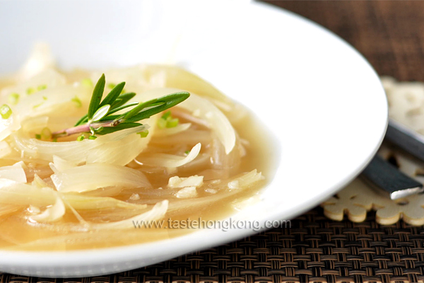 Simple Onion Miso Soup