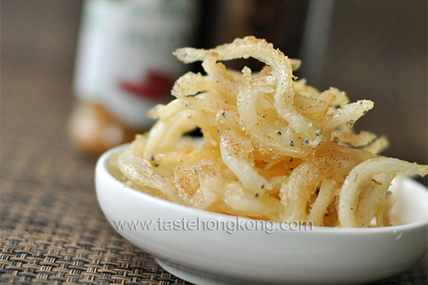 Dried Sliver Fishes with Sichuan Peppercorns