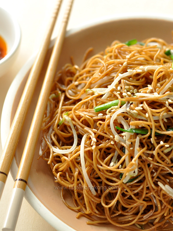 Soy Sauce Fried Noodles aka Chow Mein