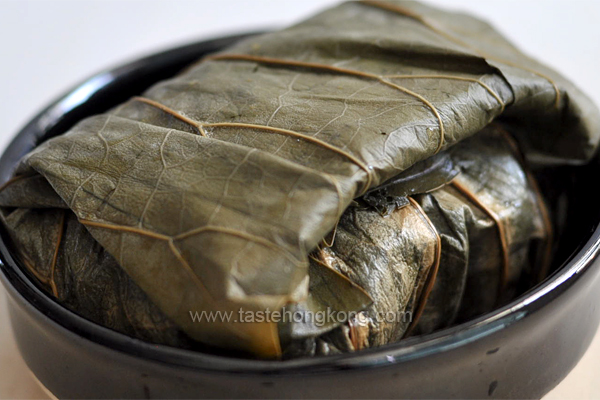 Steamed Chicken in Lotus Leaf