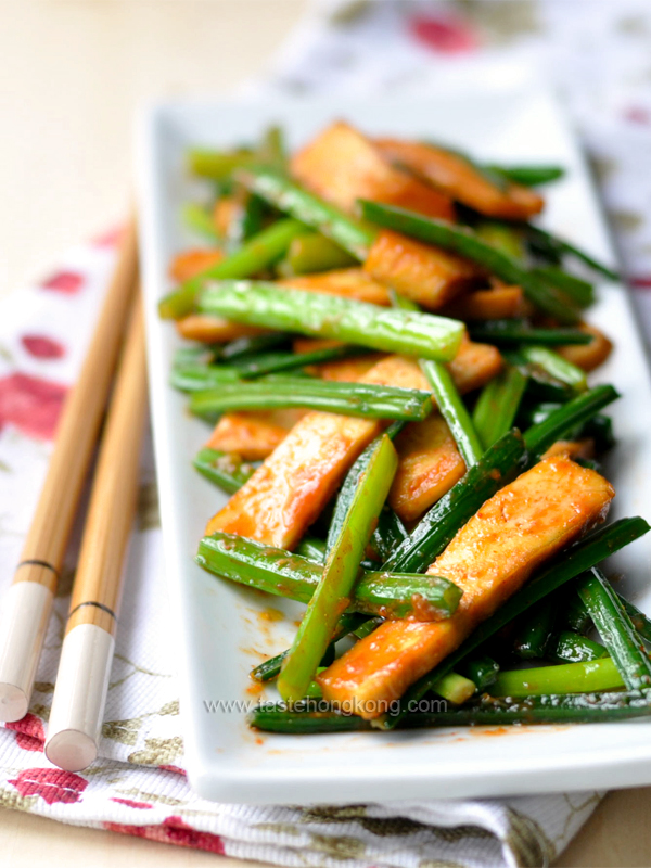 Chinese Garlic Chive with Dried Tofu