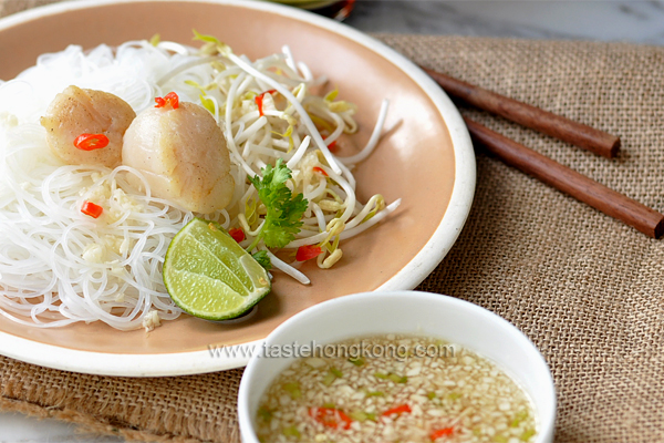 Spicy Lime and Garlic Dressing for Rice Noodles, Thai Style