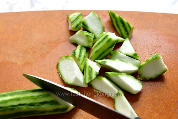 How to Slice Loofah Gourd