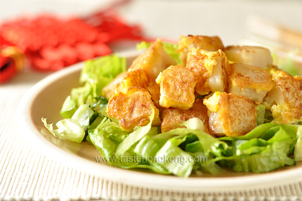 Stir-Fried Chinese Turnip Cake / Radish Cake / Lo Bak Gou 蘿蔔糕