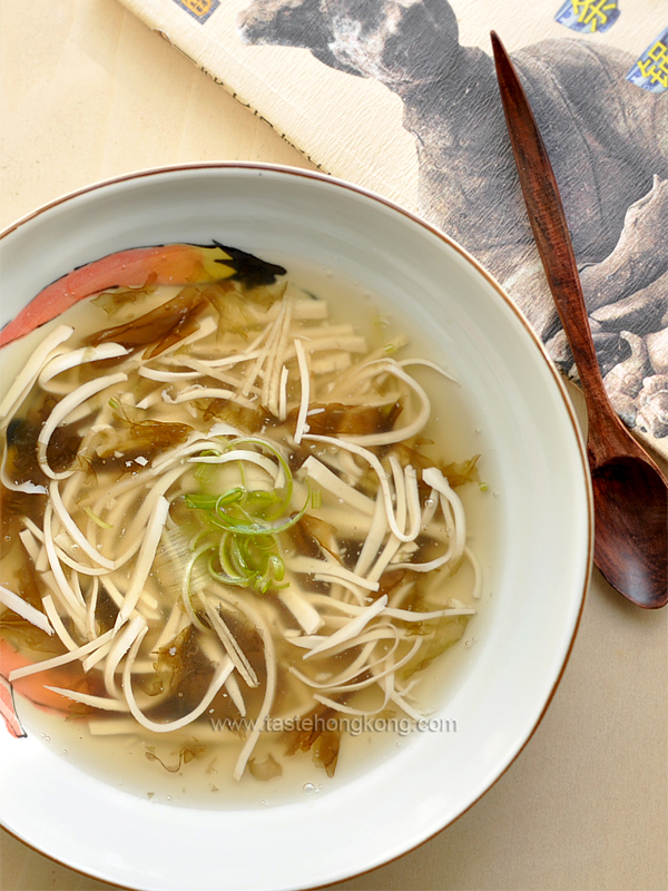 Tofu Noodle Potage, a Chinese Vegetarian Soup