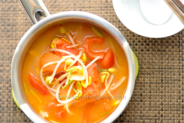 Soy Bean Sprout Soup with Tomatoes and Leftover Whey