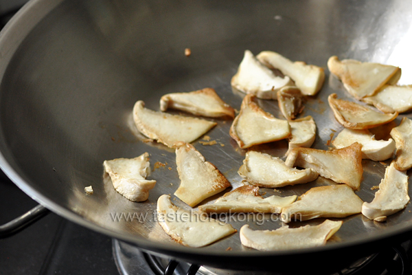 Abalone Cap Mushroom