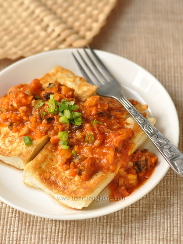 Tofu Steak with Spicy Mussel Sauce