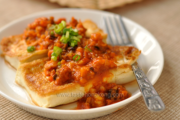 Tofu Steak with Spicy Mussel Sauce