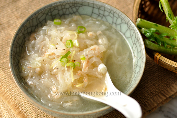 Radish Soup with Dried Shrimp Skin