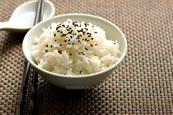 Black Sesame Seeds with Steamed Rice