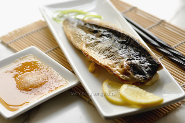 Salt Grilled Mackerel (Saba Shioyaki) and a Daikon Sauce, Japanese Style