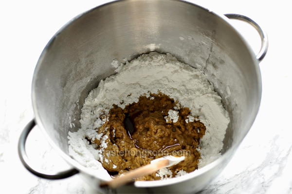 How to Mix Flours for Sticky Rice Cake