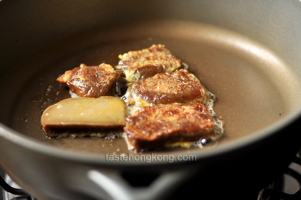 Pan-Fried Sticky Rice Cake